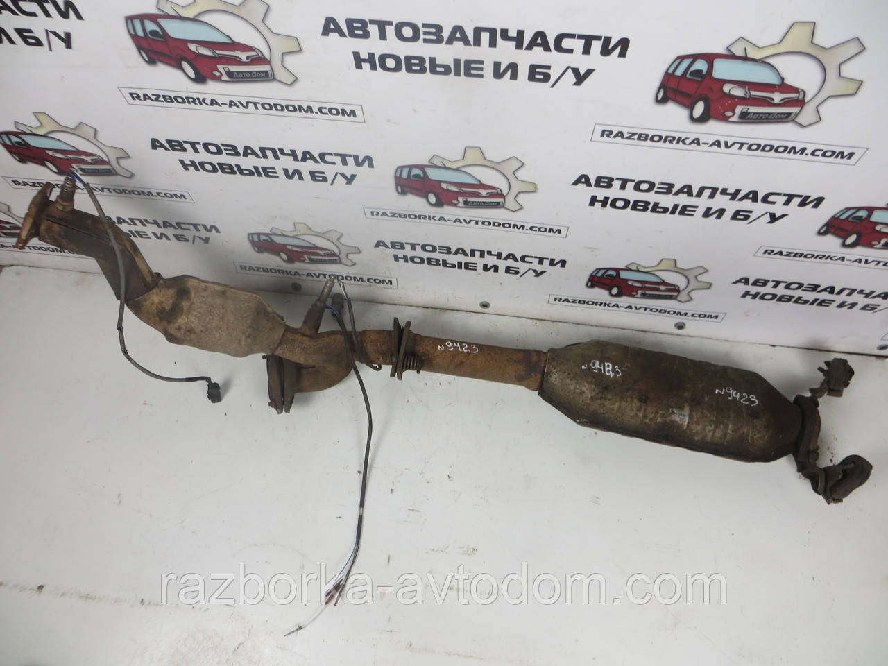 Вихлопна труба в зібраному вигляді Mitsubishi Pajero Sport 1 (1997-2009) OE:MN110738