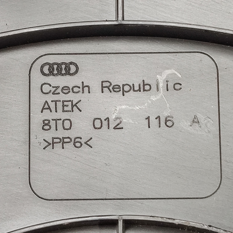 Пластик багажника Audi A4 B8 (07-15) 2.0 дизель
