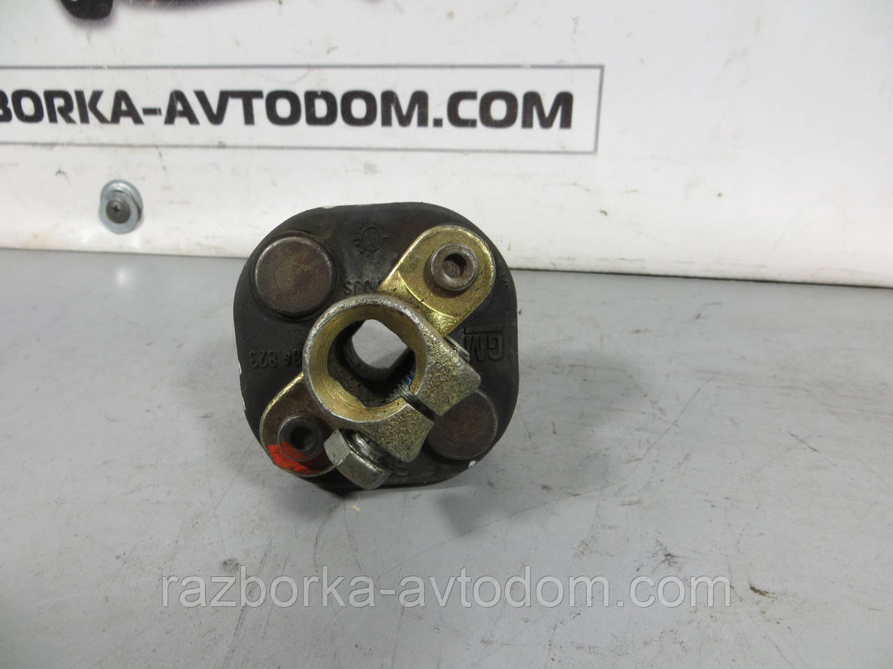 Хрестовина/муфта/фланець рульової колонки Opel Kadett (1979-1984) Е: 90184823