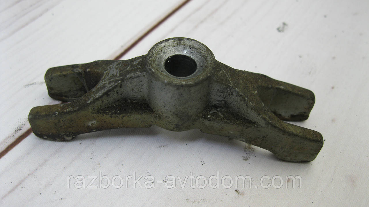 Кронштейн кріплення форсунок 1,3CDTI Opel Corsa C (2000-2012) Combo C OE:93177370, 93192554, 55227185,