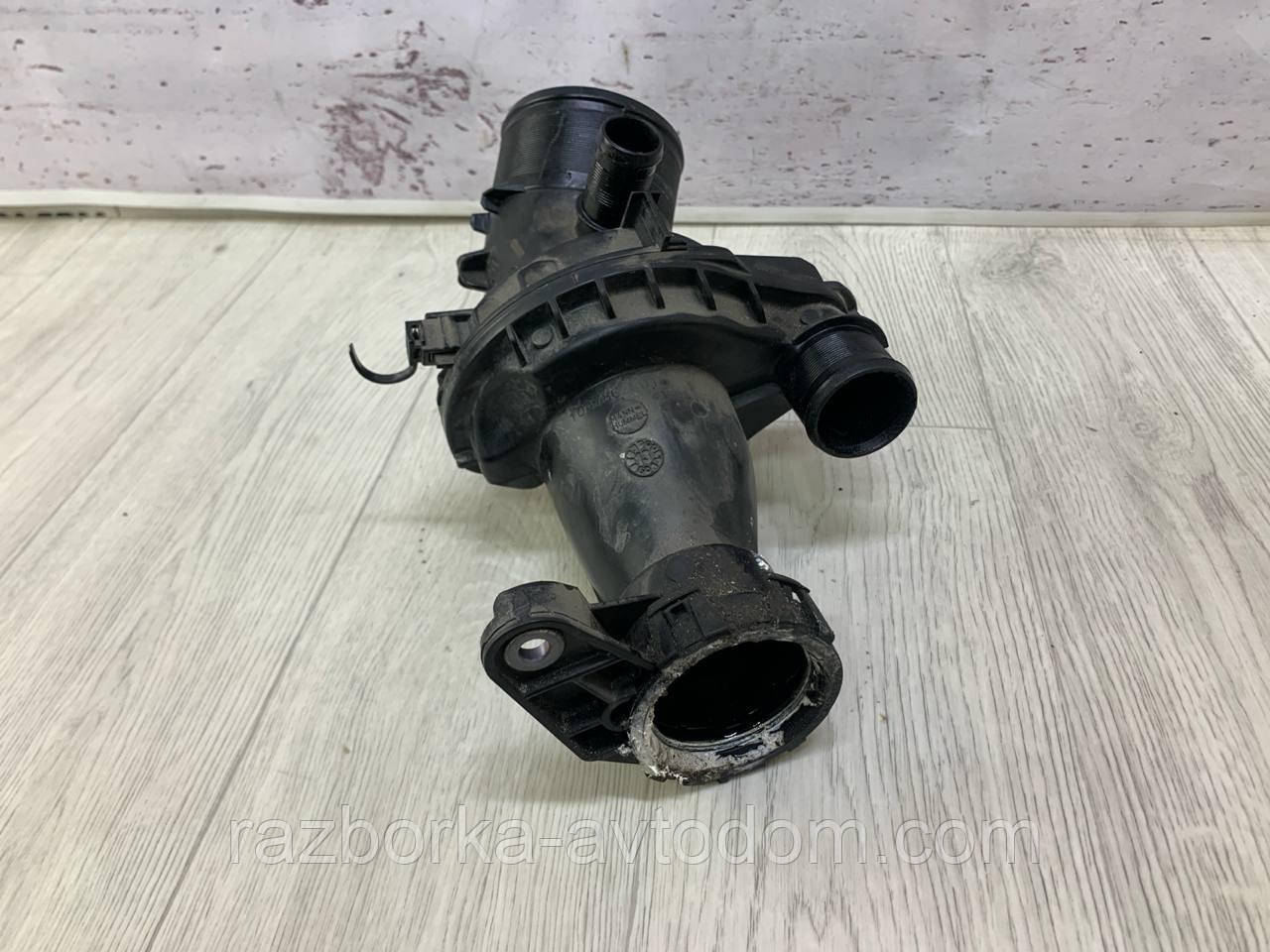 Патрубок повітря від КВФ до турбіне 1.6DCI Renault Scenic 3, Nissan X-Trail T32 (2009-) OE:165761844R