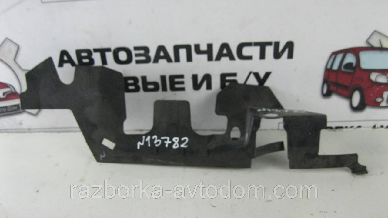 Дефлектор радіатора лівий VW Touran (03-06) OE:1T0121283A