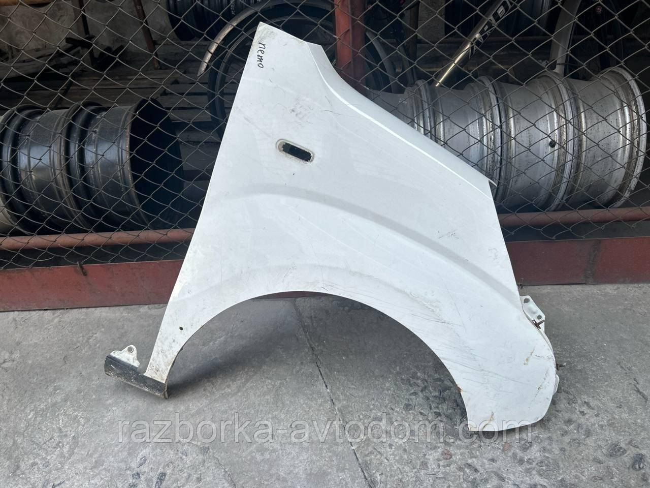 Крило переднє праве Fiat Fiorino (07-), QUBO (07-), Peugeot Bipper (07-) Citroen Nemo (07-) OE:7841Y5
