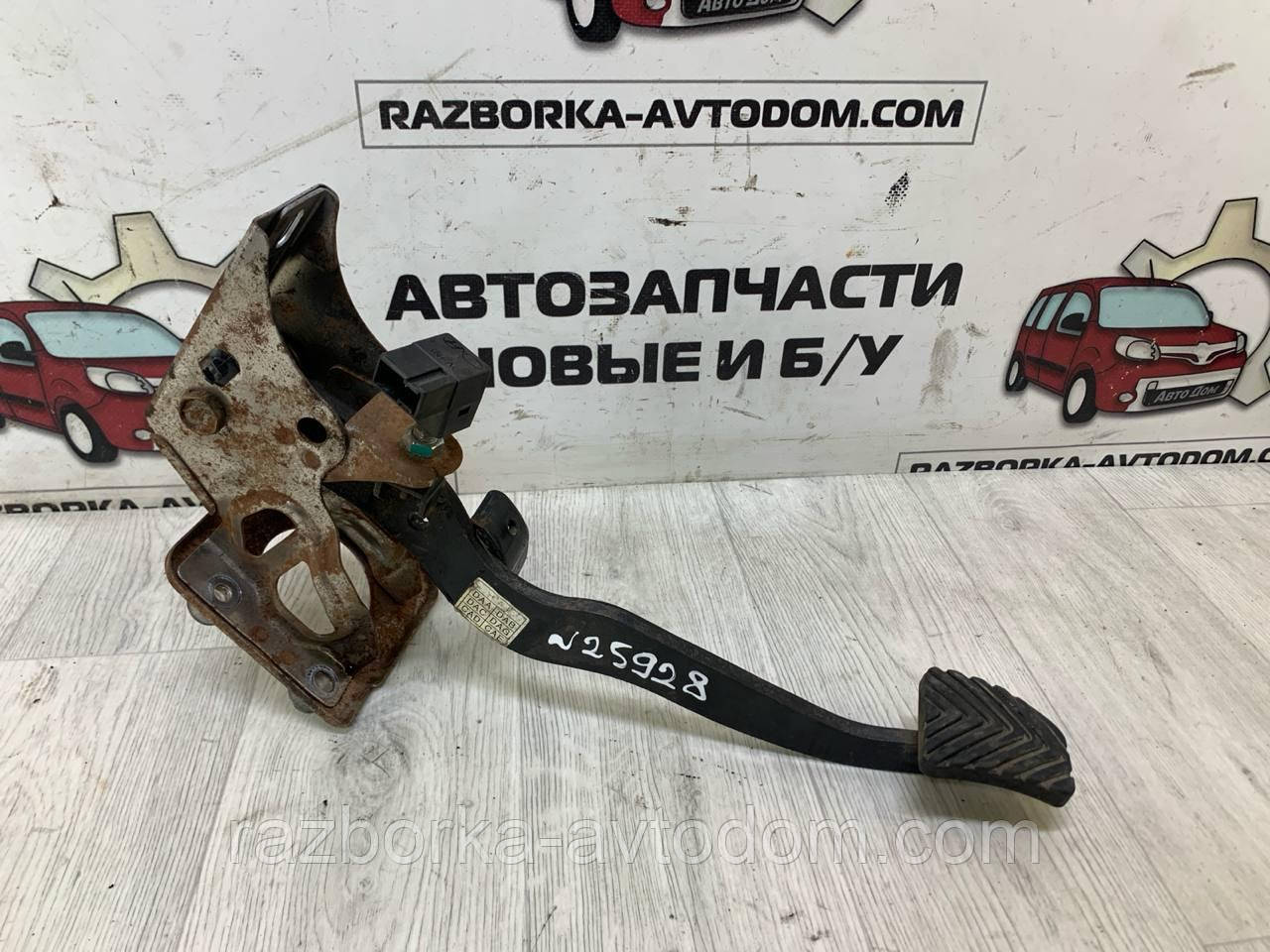 Педаль гальма Kia Cerato (2006-2009), OE:328002F000
