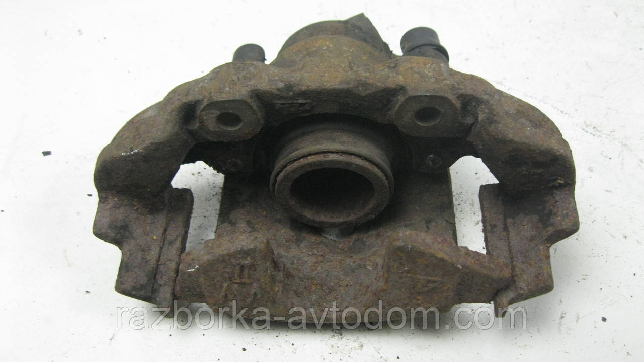 Суппорт передній правий VW Passat B3 (1988-1993), Seat Cordoba (1993-2002), Golf 3 (1991-1998) OE:171615124B