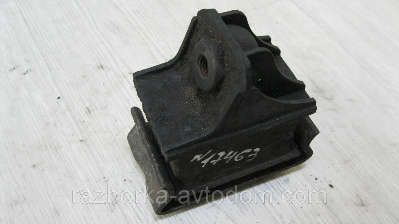 Подушка двигуна передня Mercedes Sprinter (1995-2006) A9012412413, 9012412413