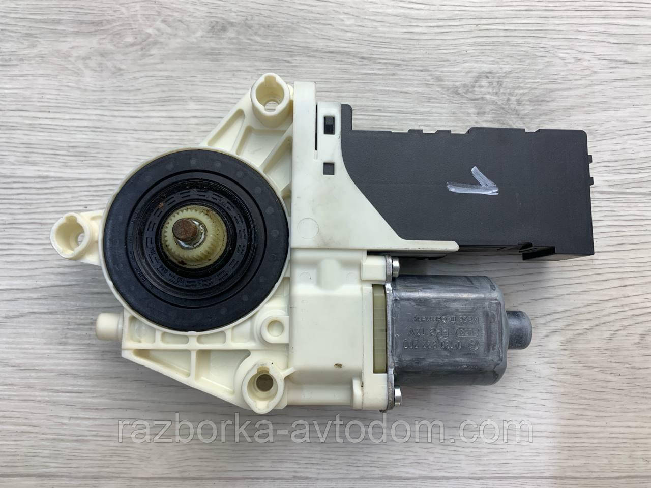 Моторець склопідіймача передніх лівих дверей Peugeot 407 (04-11) OE: 9663036680