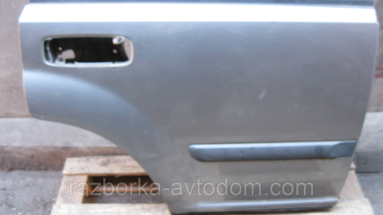 Двері задня права Nissan X-trail T30 (01-07) OE:H21008H7MM