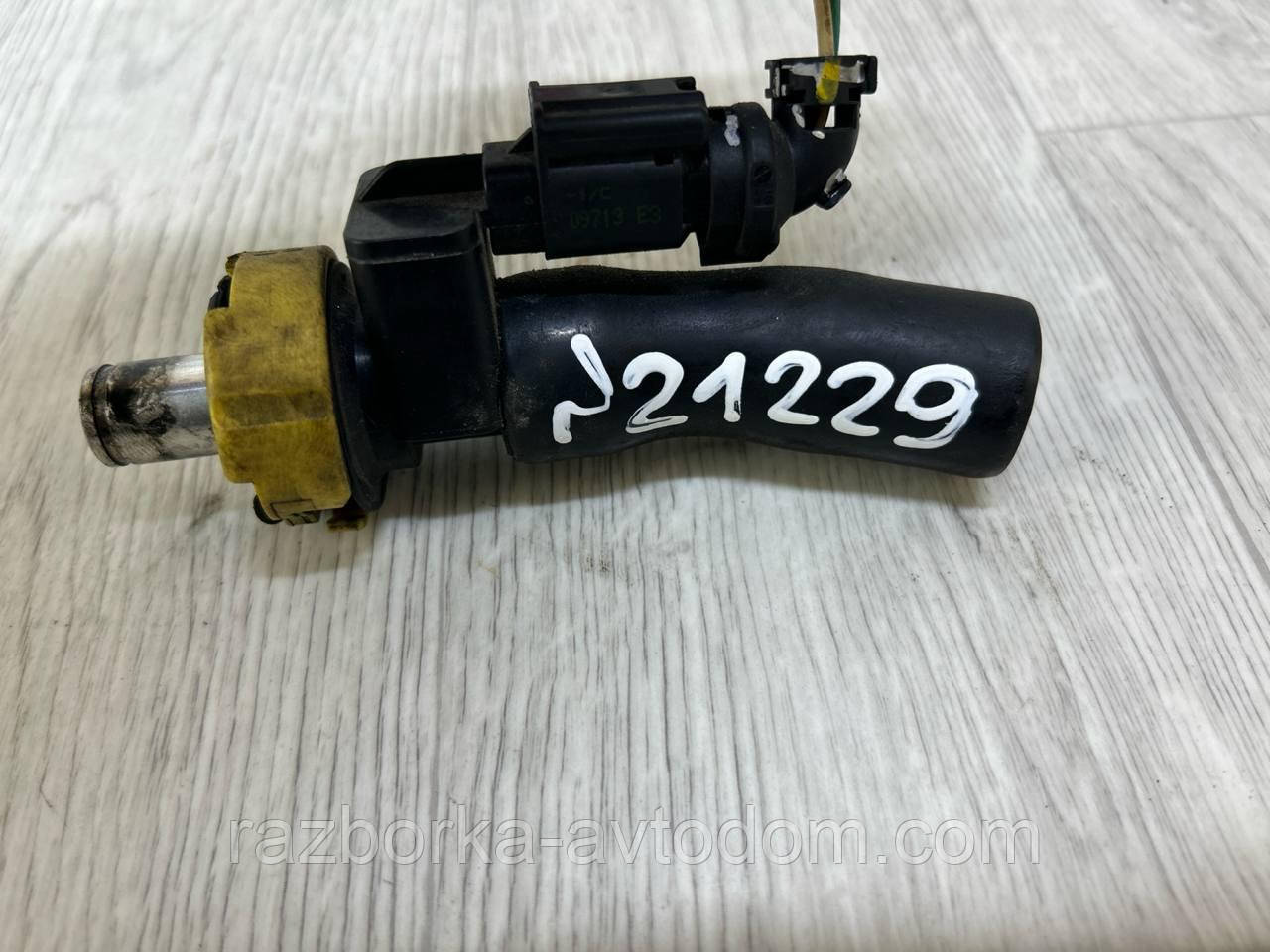 Патрубок картерних газів 1.6 HDi 8 V (EURO 5) Peugeot 308, 3008, 5008 OE:9677815380