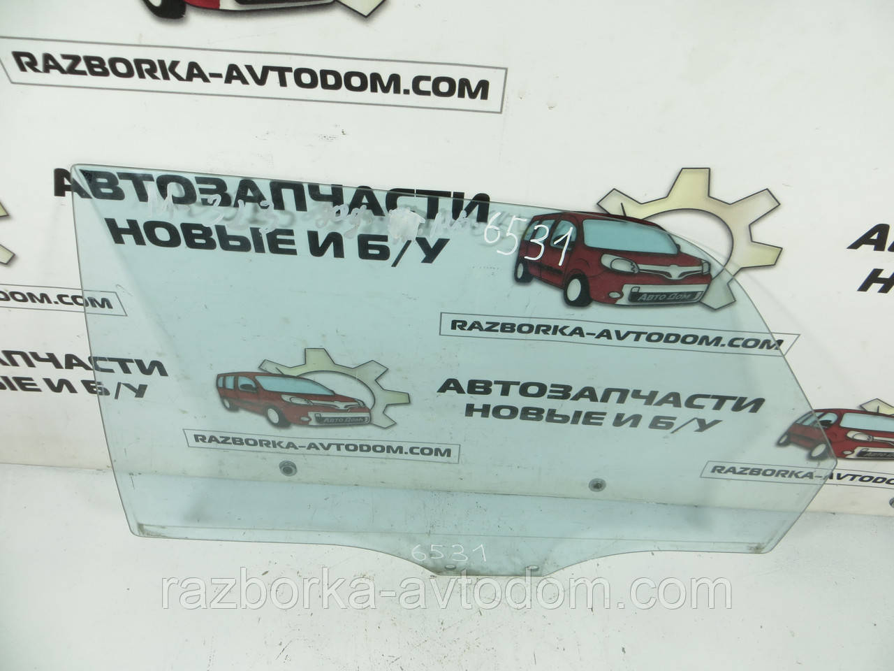 Скло дверцят заднє ліве MAZDA 323F BG 5 дверцята (1989-1994) ОЕ: BC1D-73-511