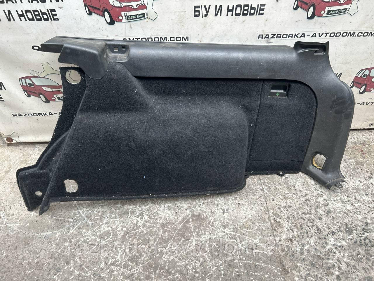 Карта багажника задня права універсал VW Passat B5(96-00) OE:3b9867427