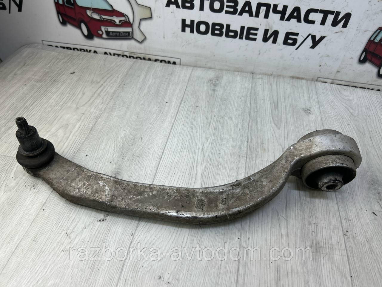 Важіль передній правий нижній Audi A6 C6 (04-11) OE:4F0407694C
