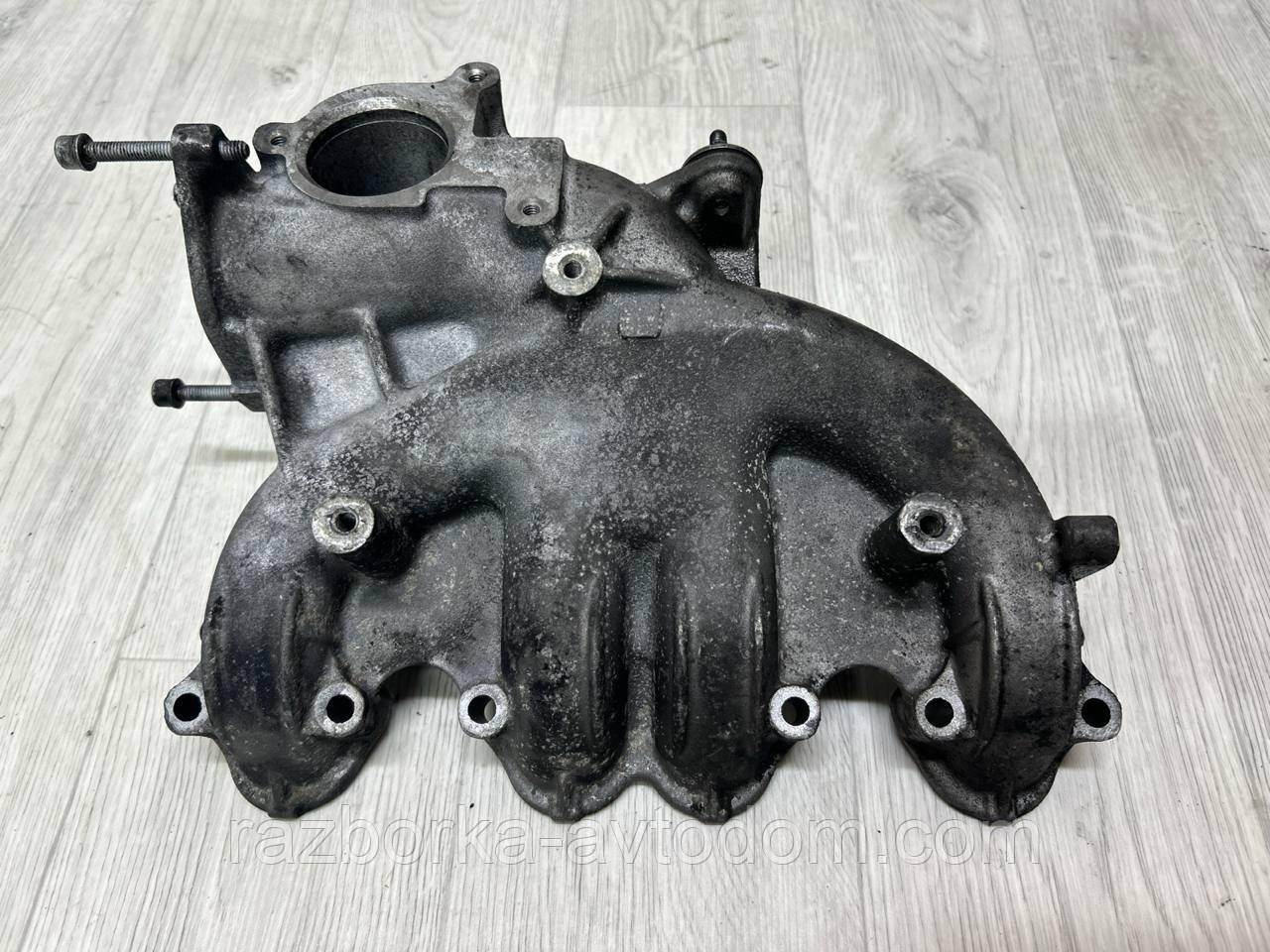 Колектор впускний 1.9TDI, 2.0TDI Skoda Superb 1 (02-08), Audi A4 OE:038129713bm