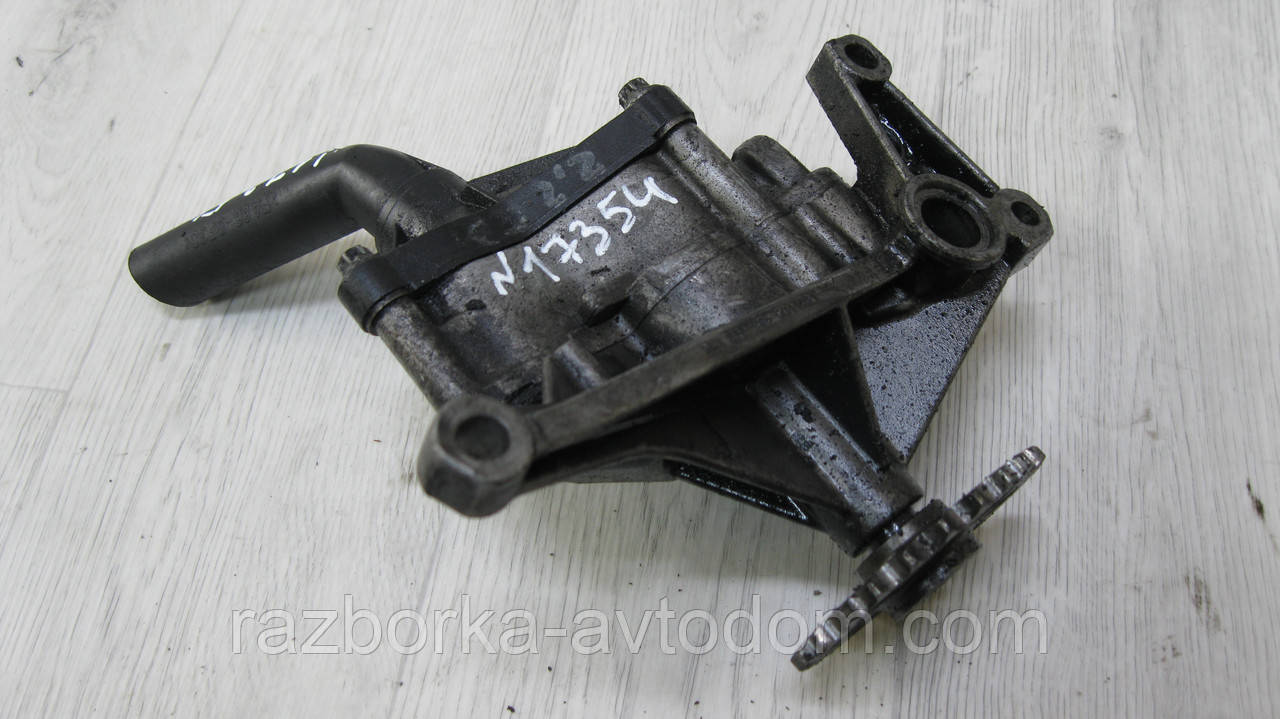 Масляный насос Mercedes Vito W638 (1996-2003), Sprinter (1995-2006) 2,2CDI OE: A6061810801
