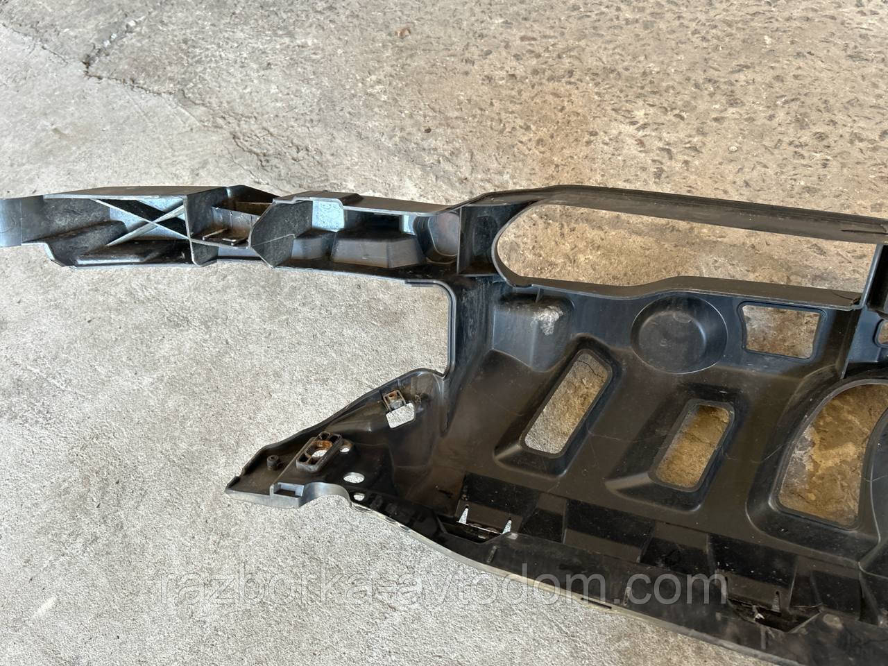 Підсилювач бампера переднього (панель передня) Peugeot 308 (11-13) OE:9674669077 ДЕФЕКТ тріщини