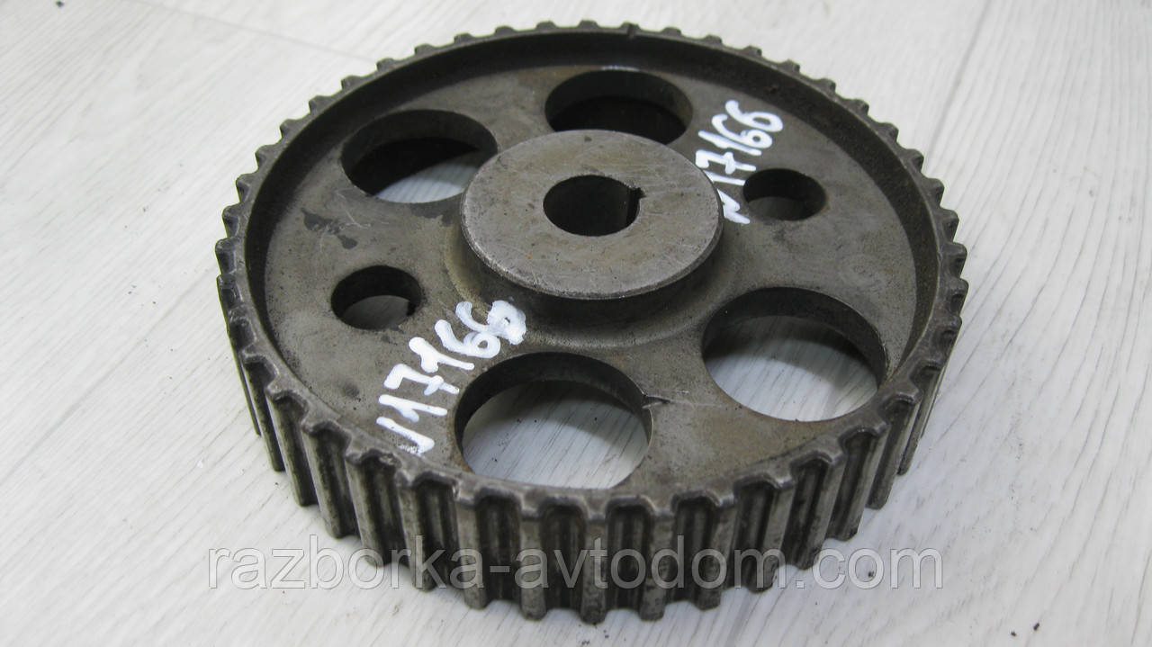 Шестірня розподівала VW Golf 2, Passat B3, Audi 80 B2 1.6TD OE: 068130111