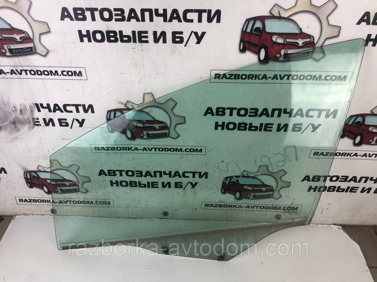 Скло передніх лівих дверей 5-дверцята Citroen C4 (04-10) OE: 9201 F1