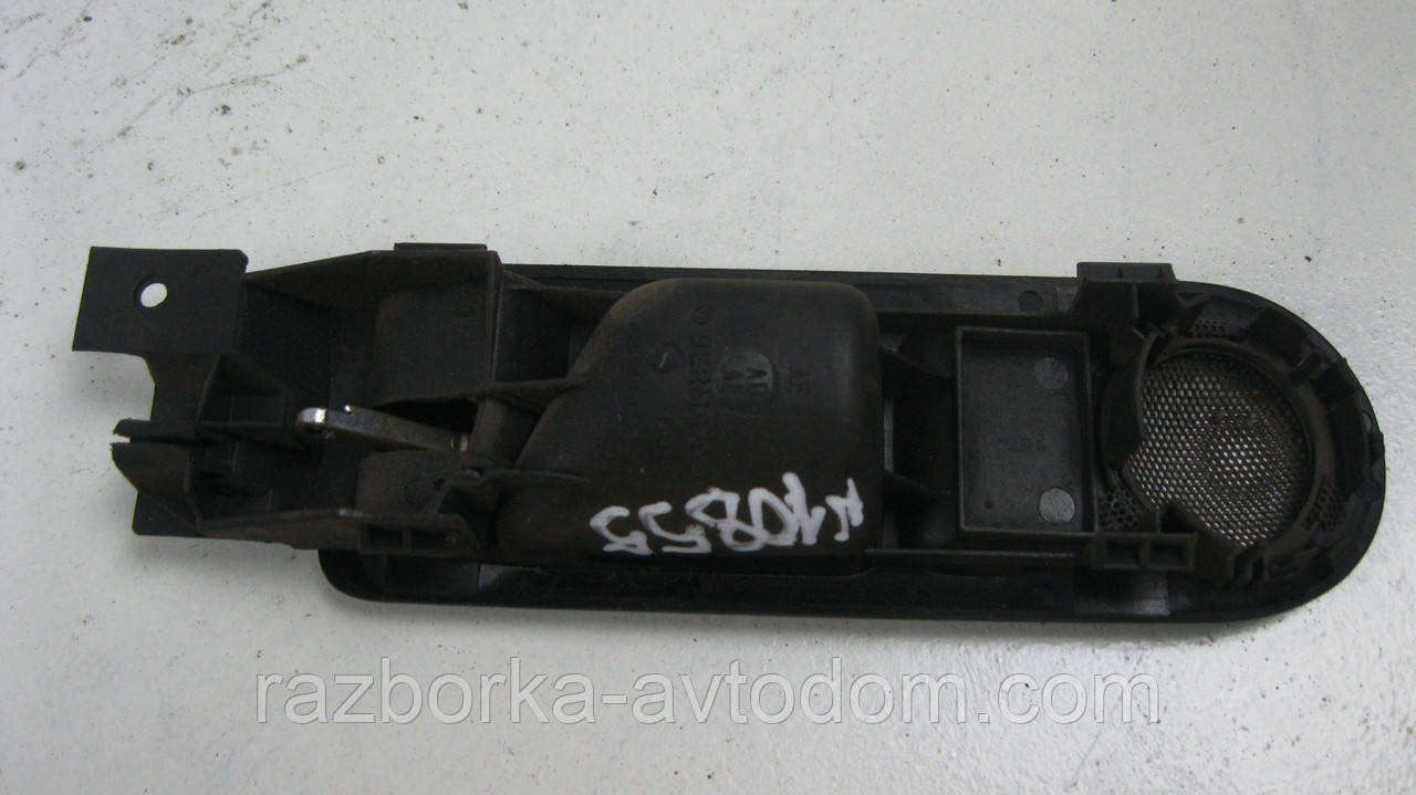 Ручка внутрішня задніх лівих дверей VW Passat B5 (1997-2000) OE:3B0839113