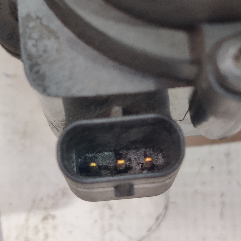 Помпа Audi A4 B8 (07-15) 2.0 Дизель 03L965561