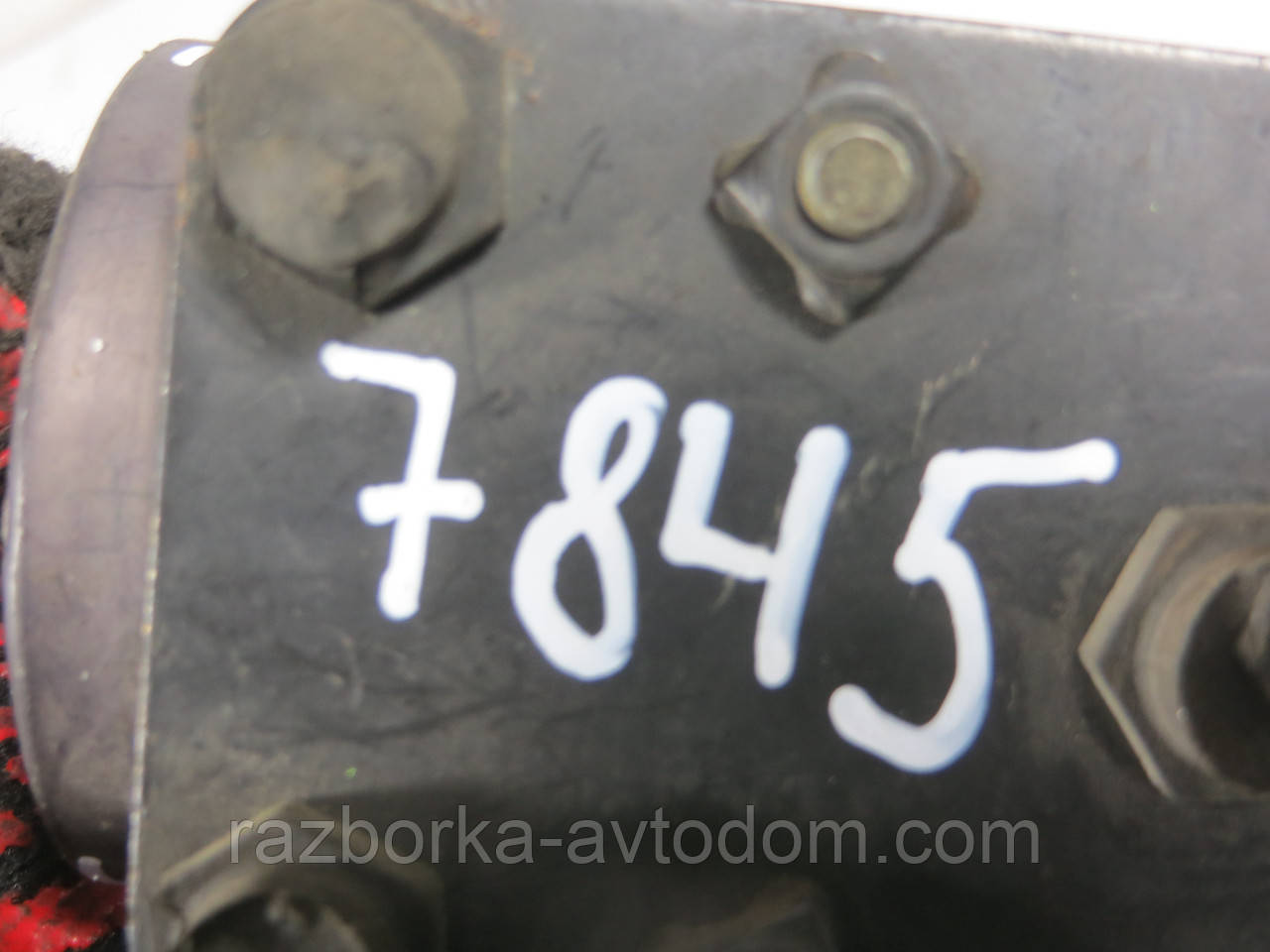 Клапан EGR 1.8D FORD SIERRA (1982-1993) ОЕ: 88GB-9E882-AA, 88GB9E882AA, 6171447