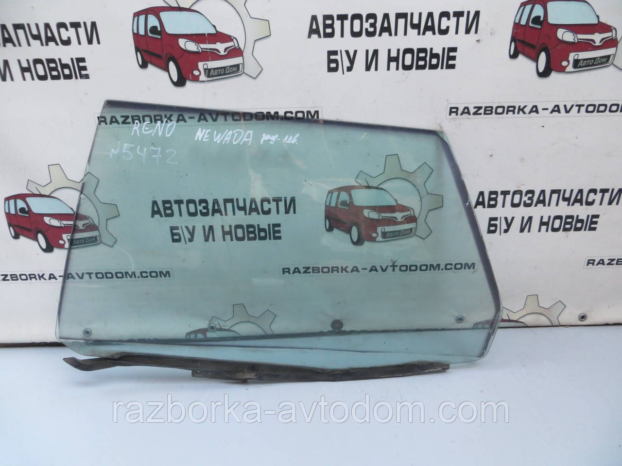 Скло заднього лівого дверей (універсал) Renault 21 (1986-1994) ОЕ: 77 01 635 584