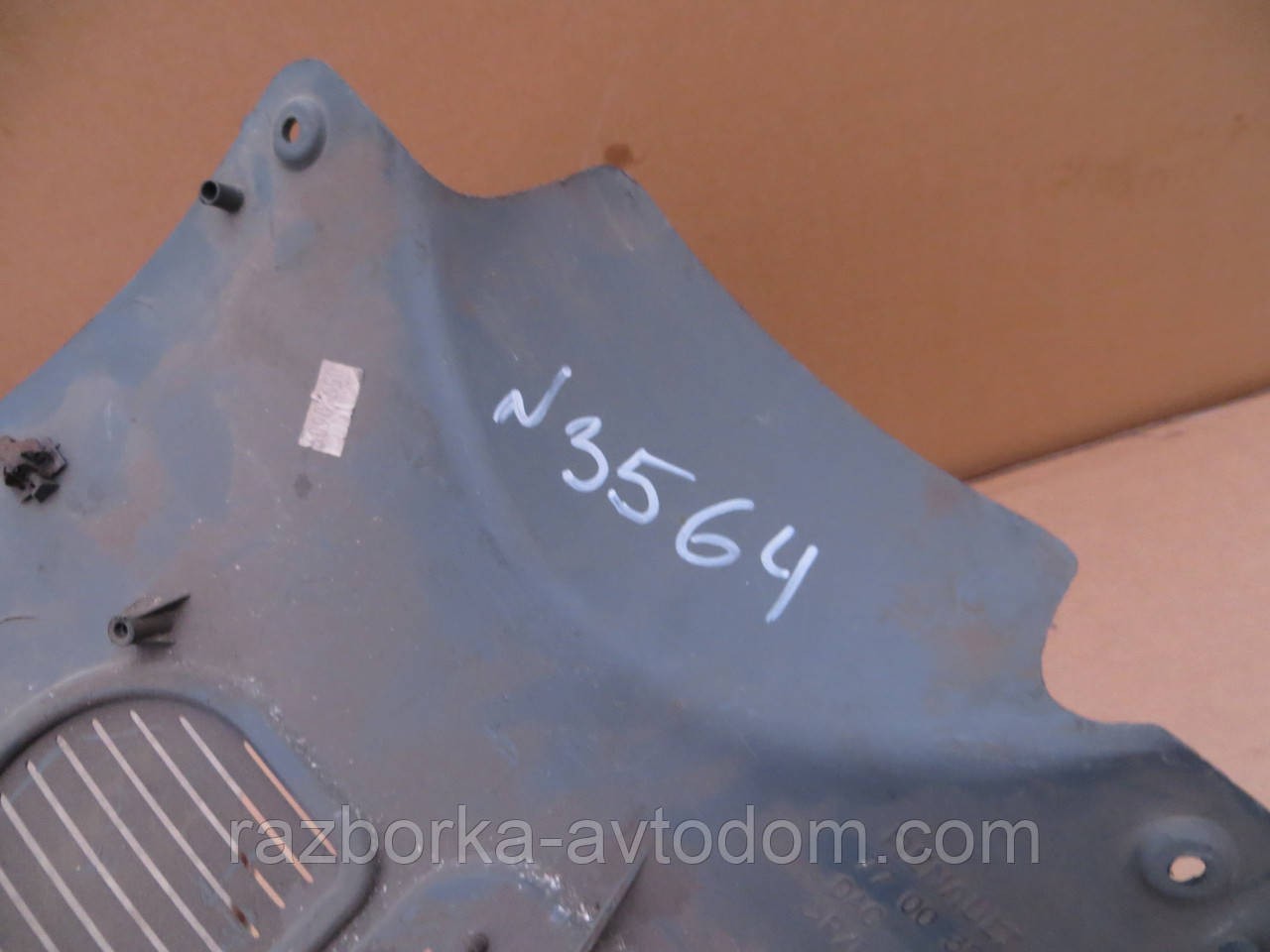 Заглушка під панель приладів Renault Kangoo (1998-2003) OE:7700354228