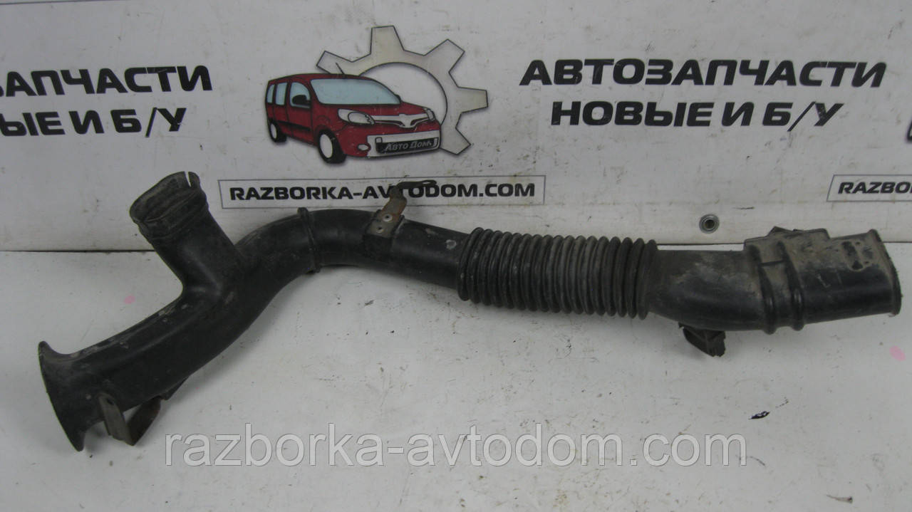 Патрубок повітряного фільтра Nissan Primera P10 (1990-1996) OE:1655490J01