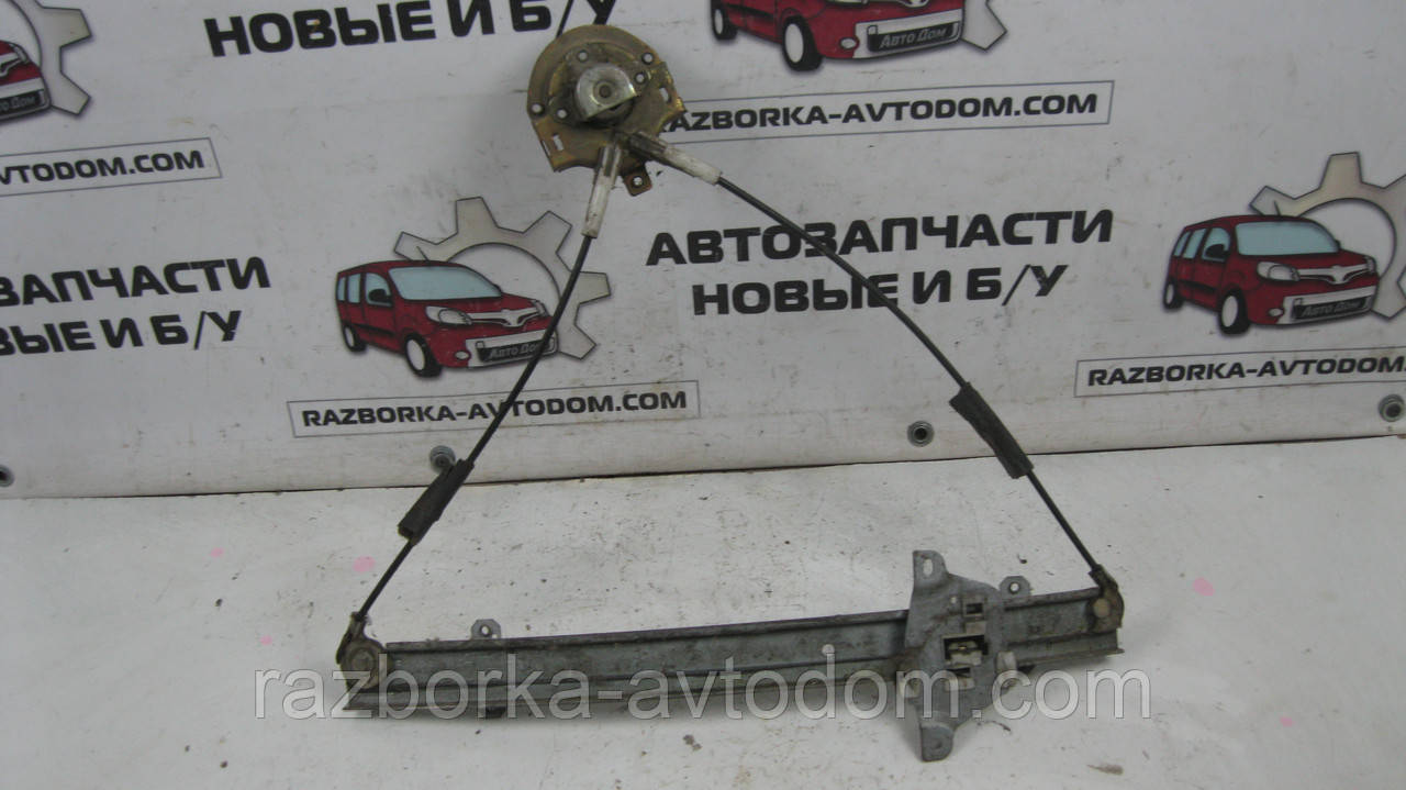 Склопідіймач передній правий (механічний) Mitsubishi Colt 3 C50, Mirage OE:MB546632