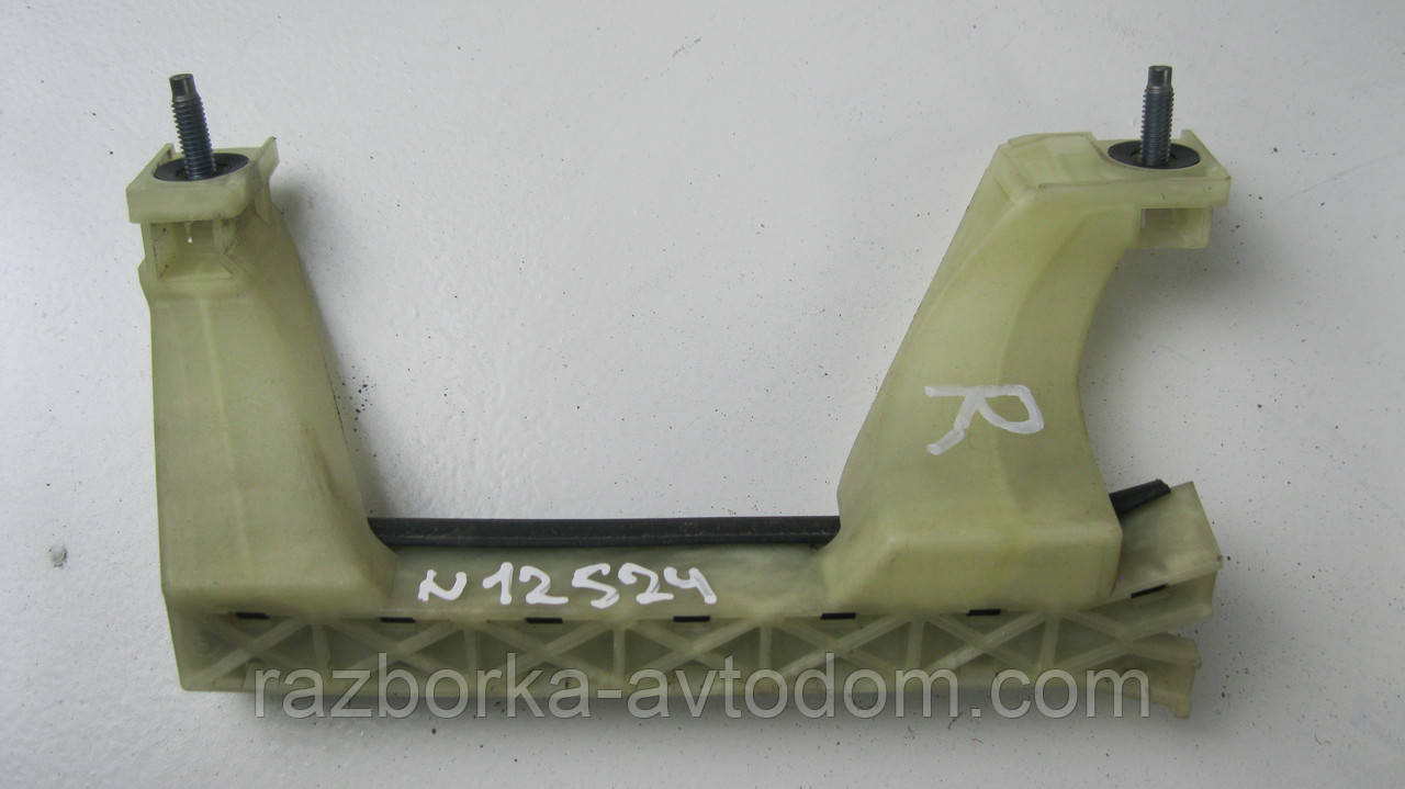 Напрямні скла передніх правих дверей Citroen C4 Picasso (2006-2013) OE:9300Y5