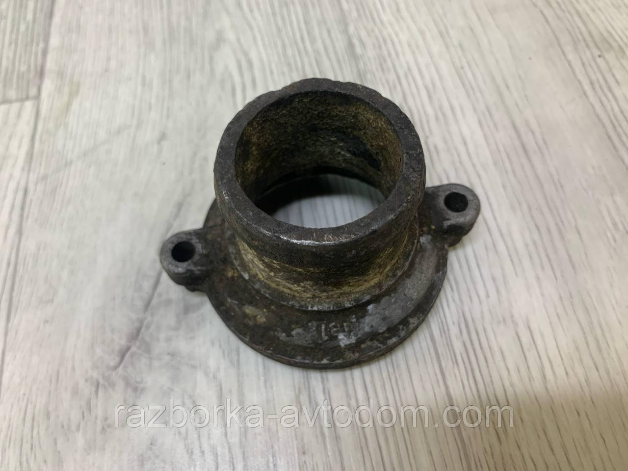 Фланець системи охолодження VW Lt28-55 (1975-1996) OE: 076121121.