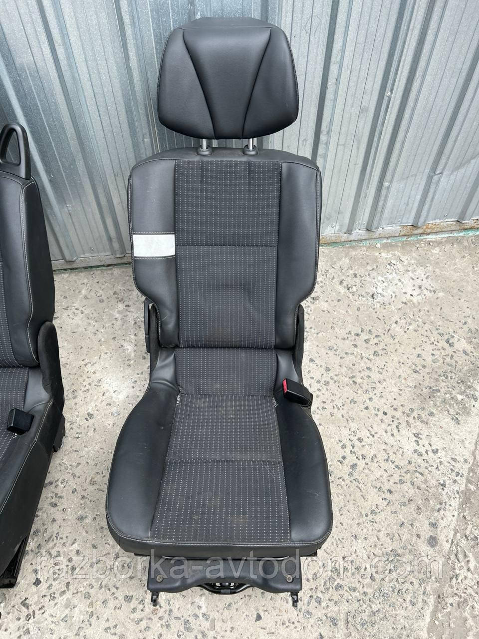 Сидіння задні Renault Scenic 3 (09-16) OE:б.н