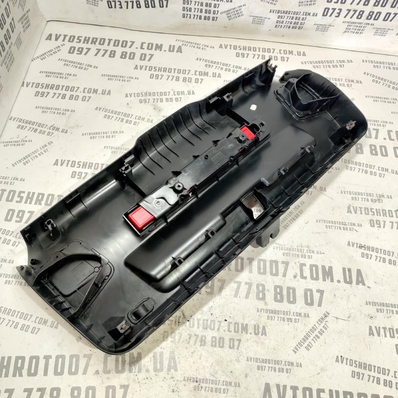 Карта кришки багажника Audi A4 B8 (07-15) 2.0 Дизель