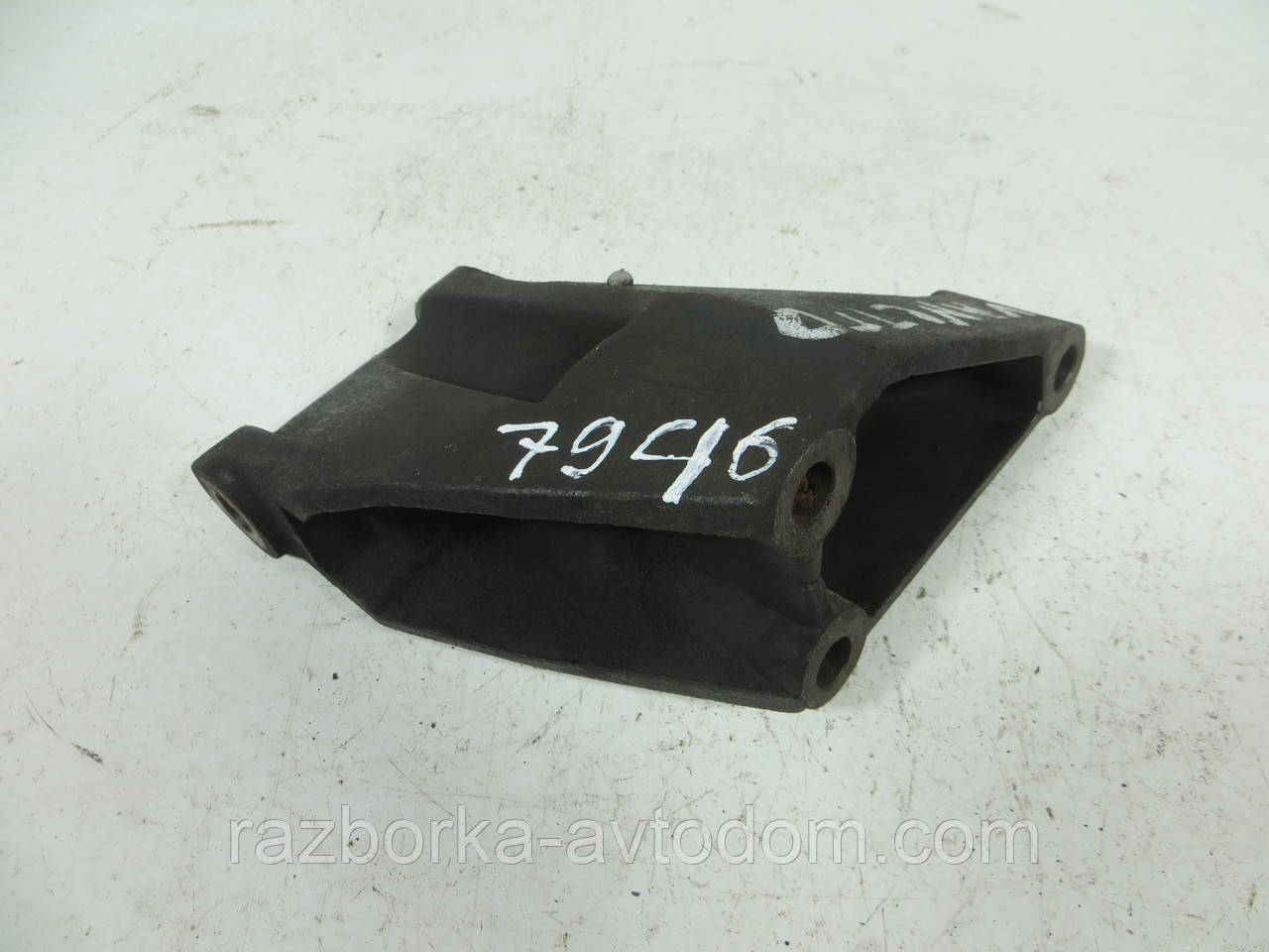 Кронштейн генератора 2.3D NISSAN VANETTE C23 (1991-2001) ОЕ: 11710D9740