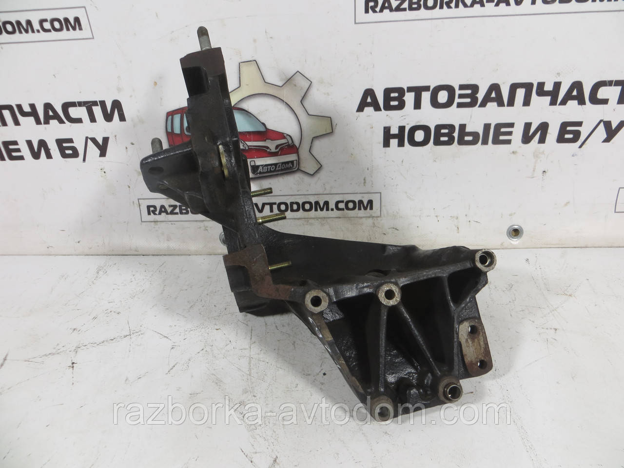 Кронштейн ТНВД 1.9JTD FIAT DOBLO (2000-2009) ОЕ: 46528888 фото 2