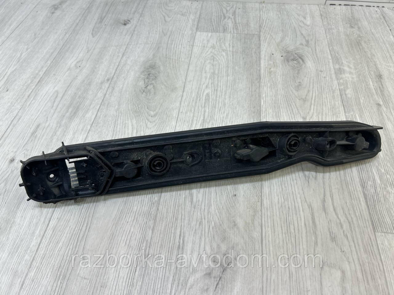 Плата ліхтаря заднього права Opel Corsa C (00-06) OE: