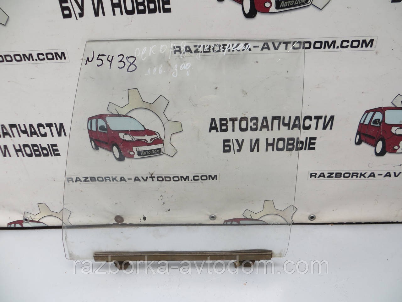 Скло задньої лівої двері Opel Rekord (1982-1986)