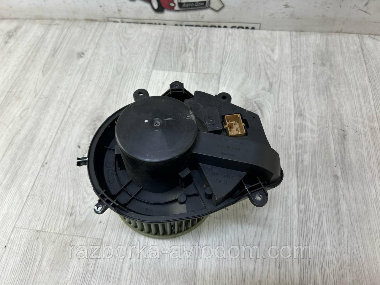 Вентилятор/Меторчик печінки (під клімат) SKODA Superb 1 (02-08), VW Passat B5, Audi A4 OE:740221233f, 8d1820021