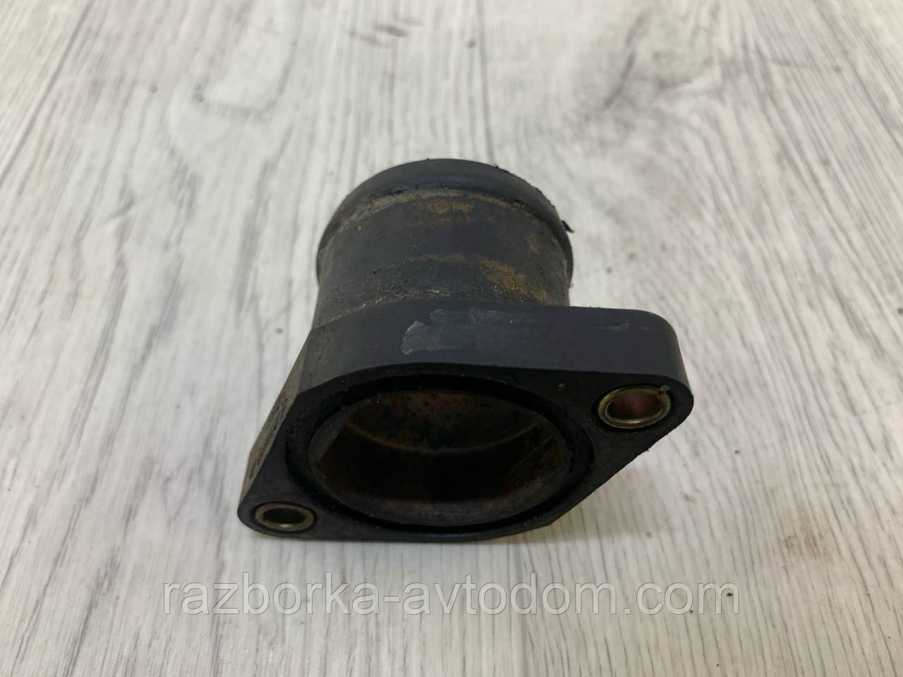 Фланець системи охолодження VW Lt28-55 (1975-1996) OE: 075121133B фото 2