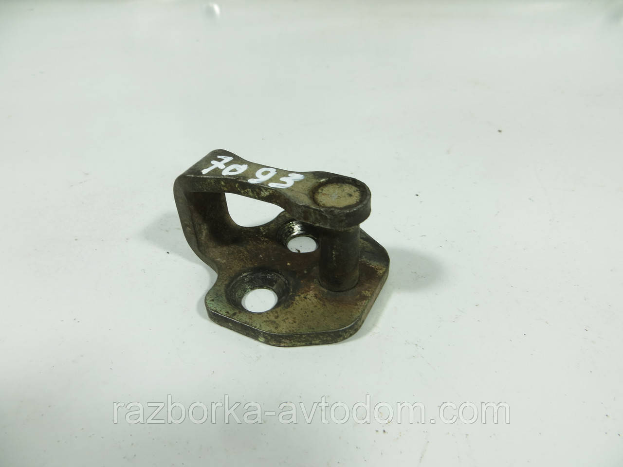 Скоба замка передней двери FORD TRANSIT (1986-2000) ОЕ: 30975001