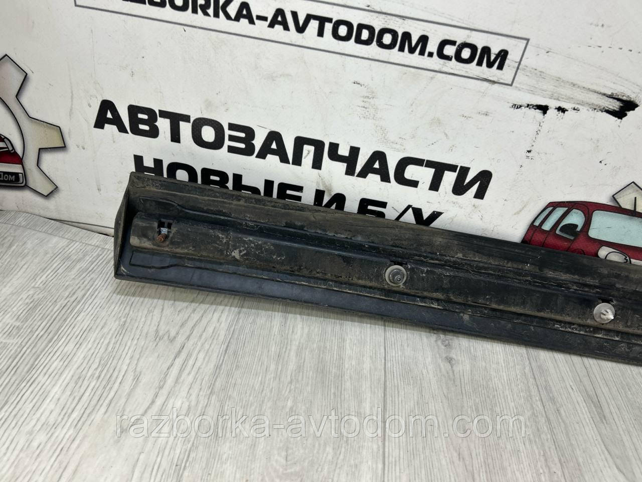 Молдинг, накладка кришки багажника (ляди) Opel Zafira A (1999-2005) OE:24425938