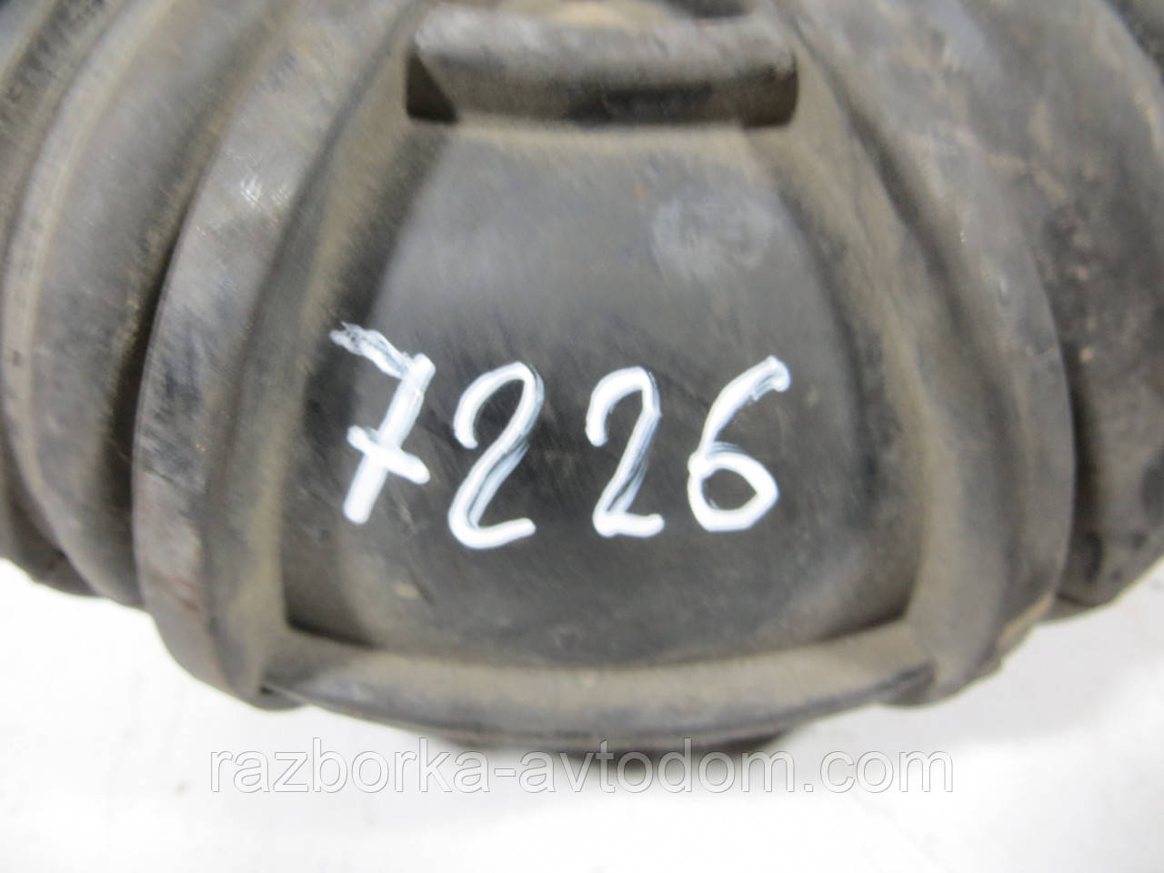 Патрубок повітря від КВФ до резонатора повітря 2.0DI,2.0TDCI FORD TRANSIT (2000-2006) ОЕ: 2C11-9C623-AD