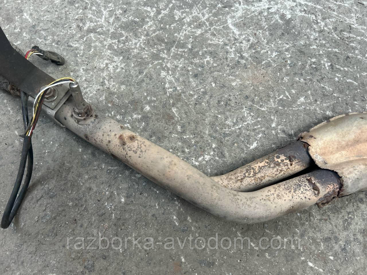 Труба вихлопна передня (коліно) з лямбда зондом (під АКПП) 2.0i 16V Opel Omega B (96-99) OE:90571005, 16693K