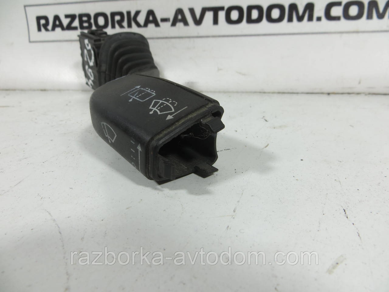 Підкермовий перемикач правий Opel Astra OEM 90243394