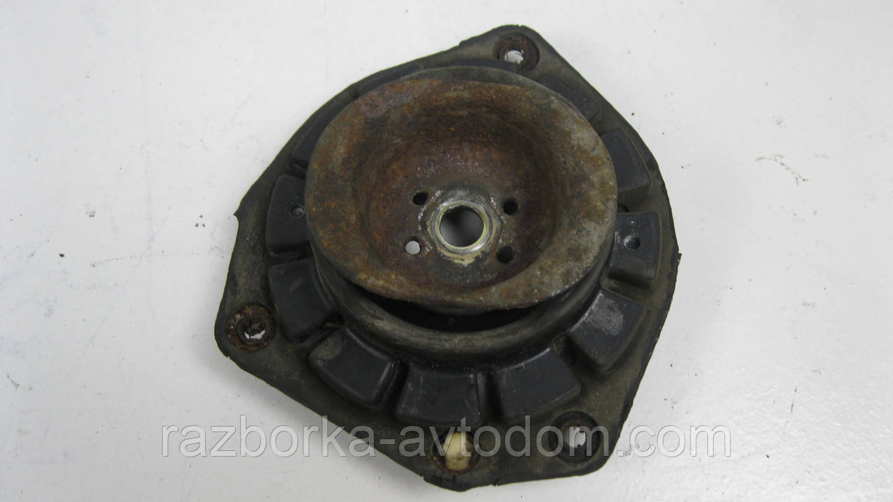 Опора переднього амортизатора Renault Megane 2 (2003-2009) OE:8200222463