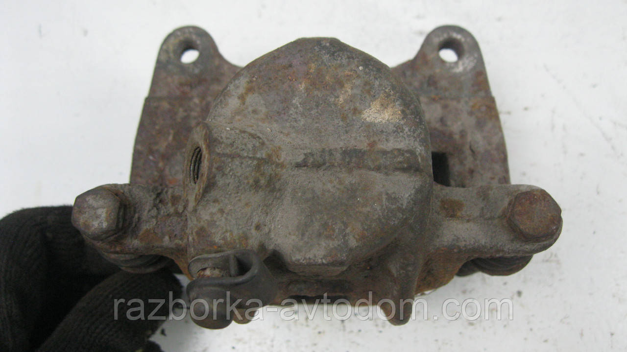 Суппорт передний правый Fiat Tipo (1988-1998), Tempra (1990-1998), Lancia Dedra (1989-2000) OE:9943828