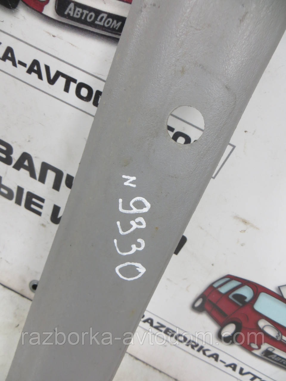 Накладка стійки лобового скла права Mitsubishi Pajero Sport 1 (1997-2009) OE:MR417238 фото 2