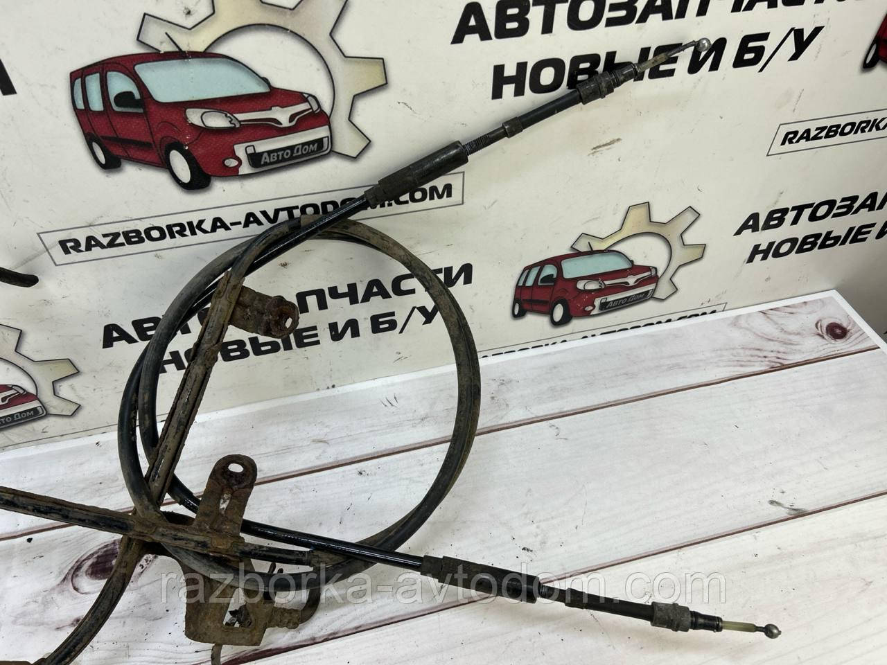 Трос ручка задній (правий,левий) комплект VW Passat B5 (96-05) OE:3B0609721AC