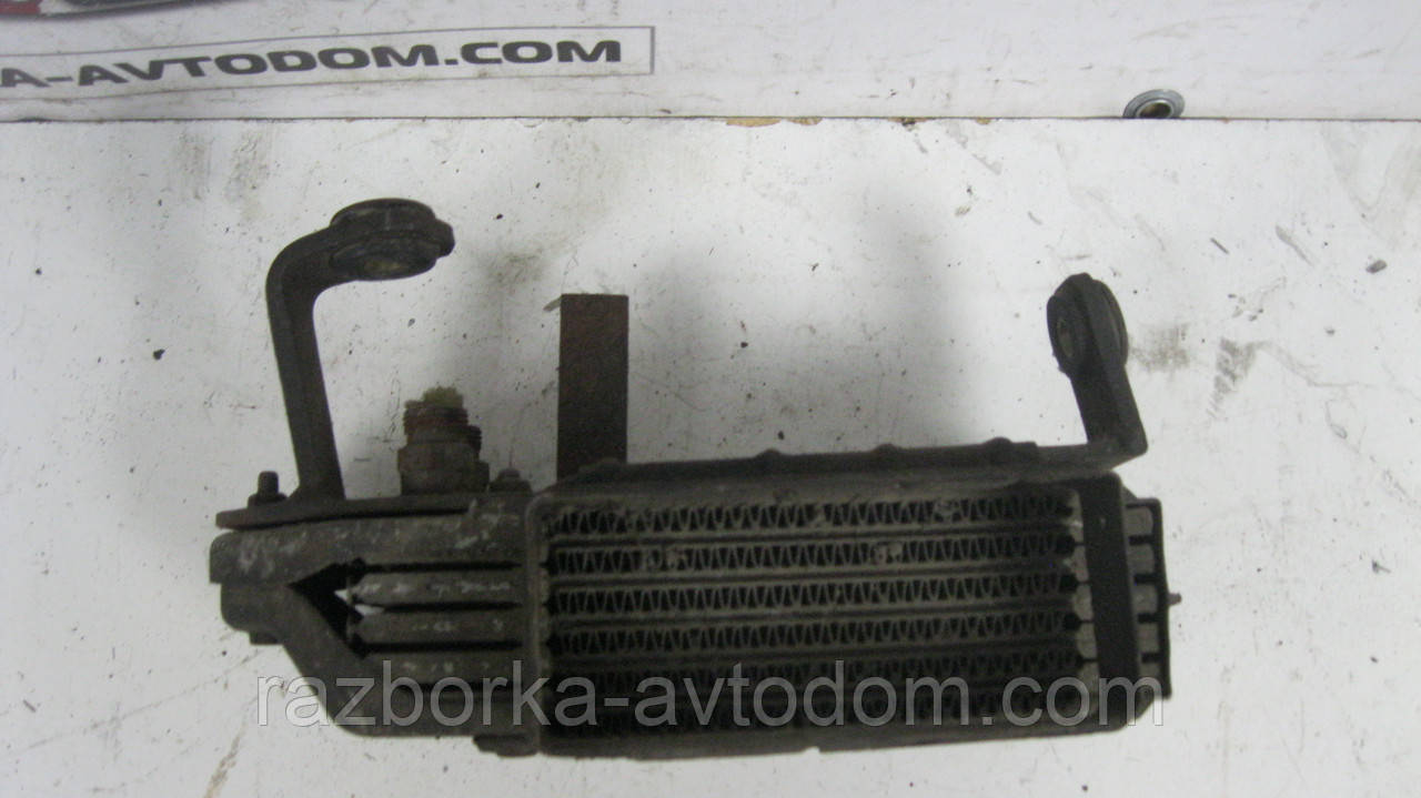 Радіатор оливний VW Golf (1974-1983), Jetta (1977-1984), Audi 100 (1982-1989) OE:11170724601
