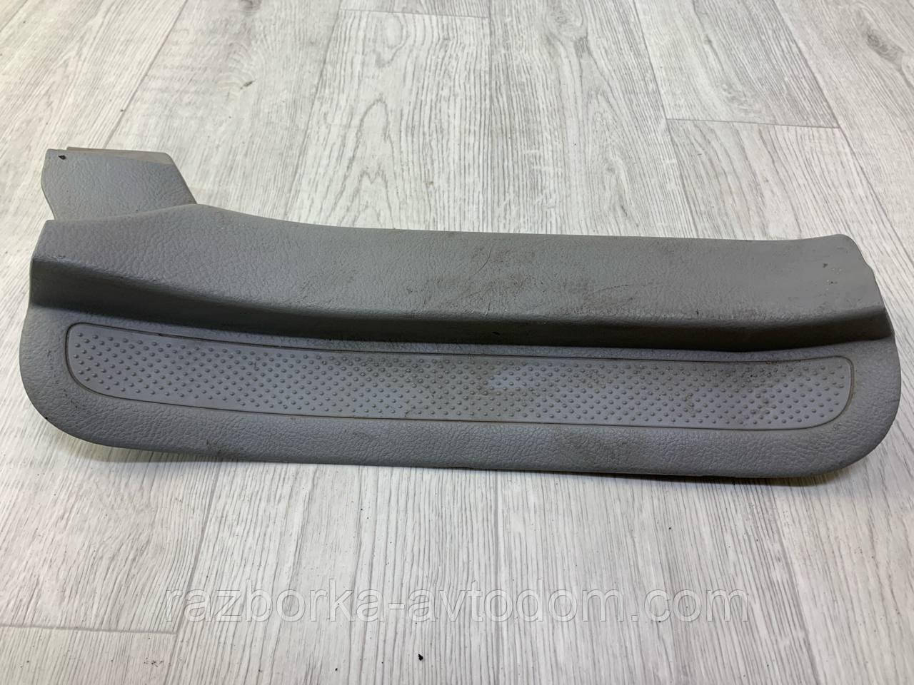 Обшивка накладка порога задня права Kia Cerato (2006-2009), OE:858852F00087