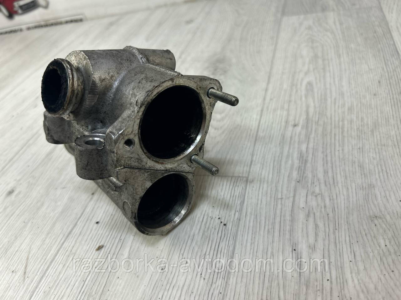 Корпус клапана EGR (тримач) 1.5DCI Renault Megane 2 (03-09) OE:8200255366